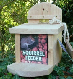 Flip Top Heavy Duty Squirrel Feeder -Ark Wildlife Shop squirrel feeder